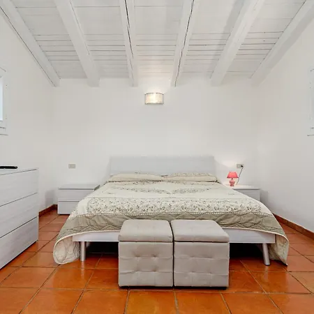 Daire Trilo Piazzetta Garden